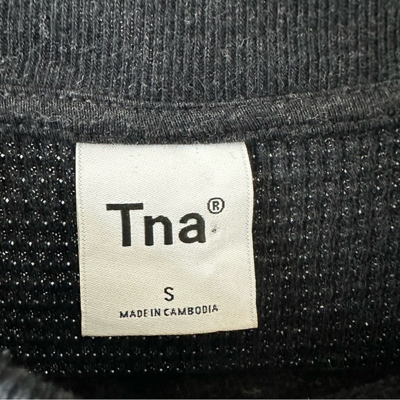 TNA Charcoal Gray Waffle Knit Long Sleeve Dress, Aritzia, Size S - Picture 3 of 8